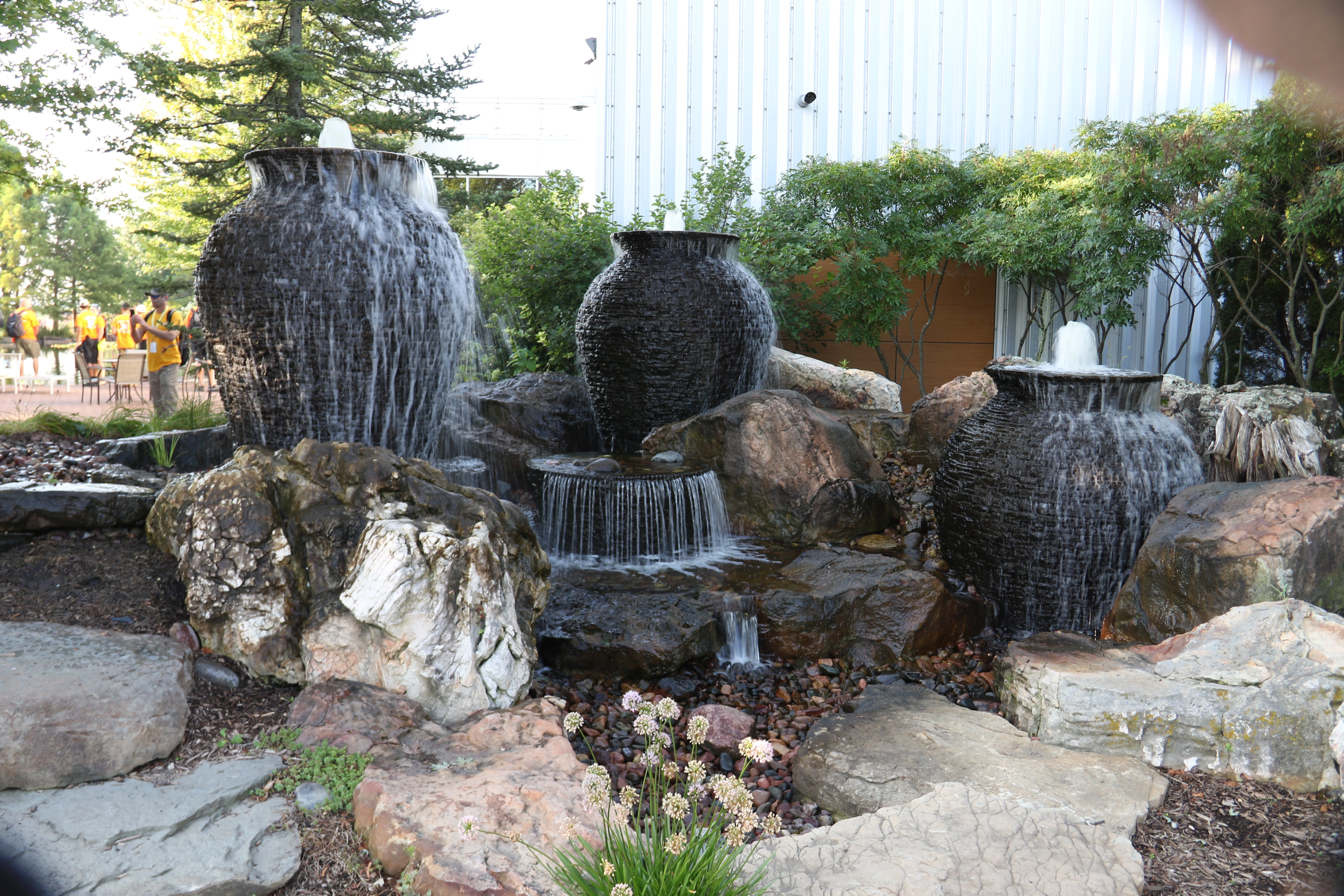 Simple fountainscape water feature with decorative bubbling stone